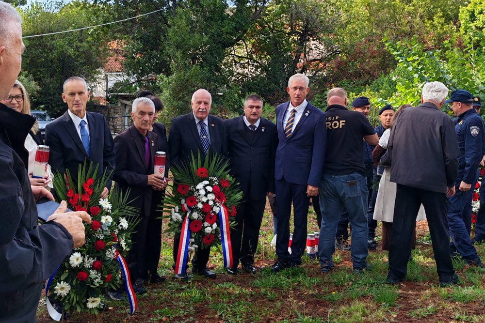 Hrvatski časnički zbor DNŽ odao počast četvorici poginulih branitelja u Župi dubrovačkoj