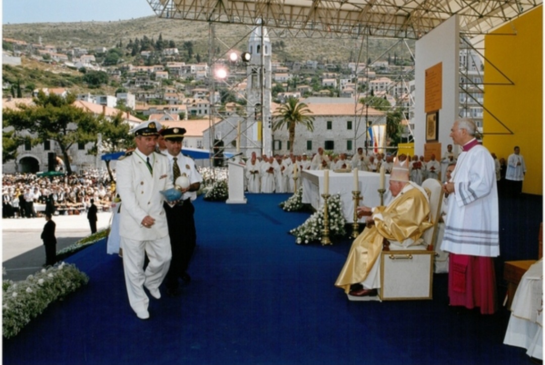 IN MEMORIAM Ivan Pavao II (18.05.1920 - 02.04.2005.)